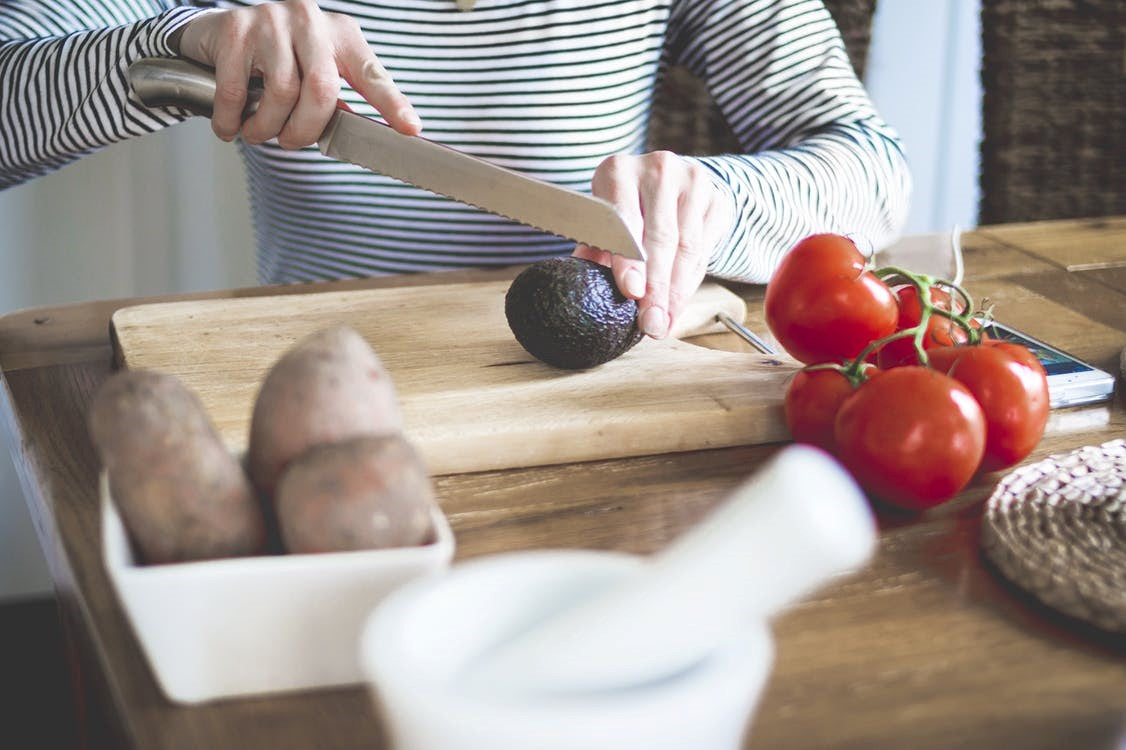 Food Safety Guidelines You Should Follow At Home